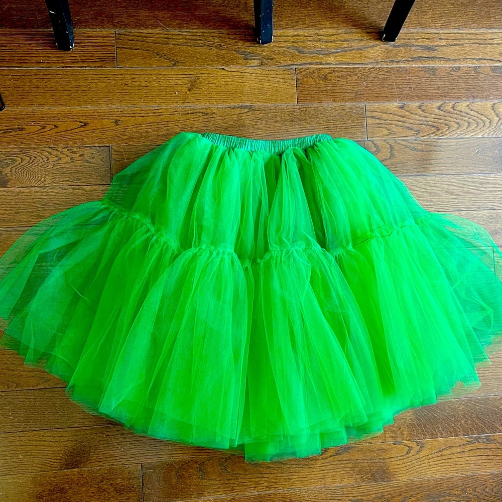 Halloween? Christmas? ☘️ St Patrick’s Day! Super full tulle skirt, NWOT, fun!